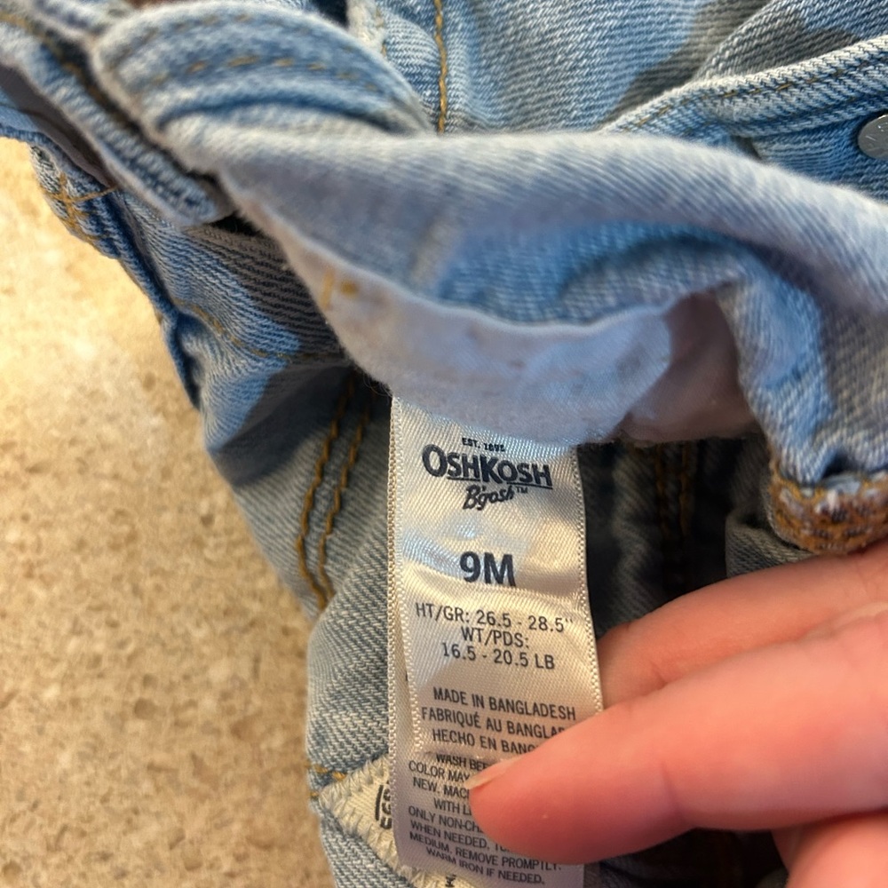 Oshkosh B'Gosh Baby Light Wash Denim‎ Overalls Size 9 Months - Picture 5 of 5